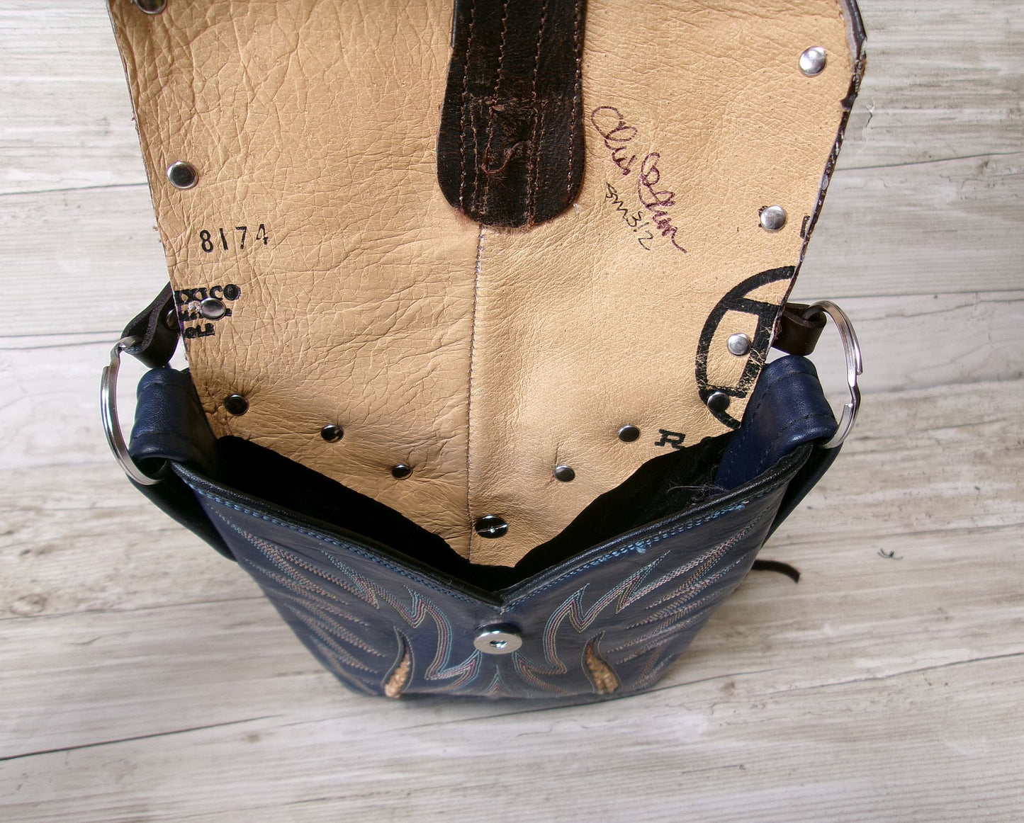 Small Cowboy Boot Purse with Fringe sm312