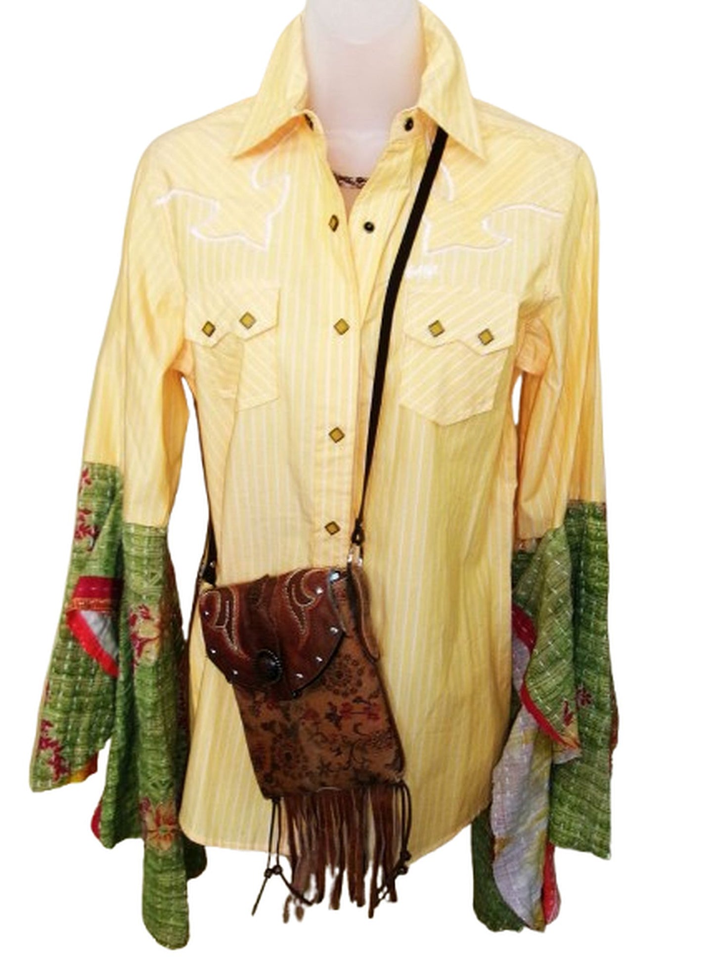 Desert Wing Blouse - Medium DW12 handcrafted from cowboy boots. Shop  at ChrisThompsonBags.com and buy the best ["cow skull","Medium"] at Chris Thompson Bags.