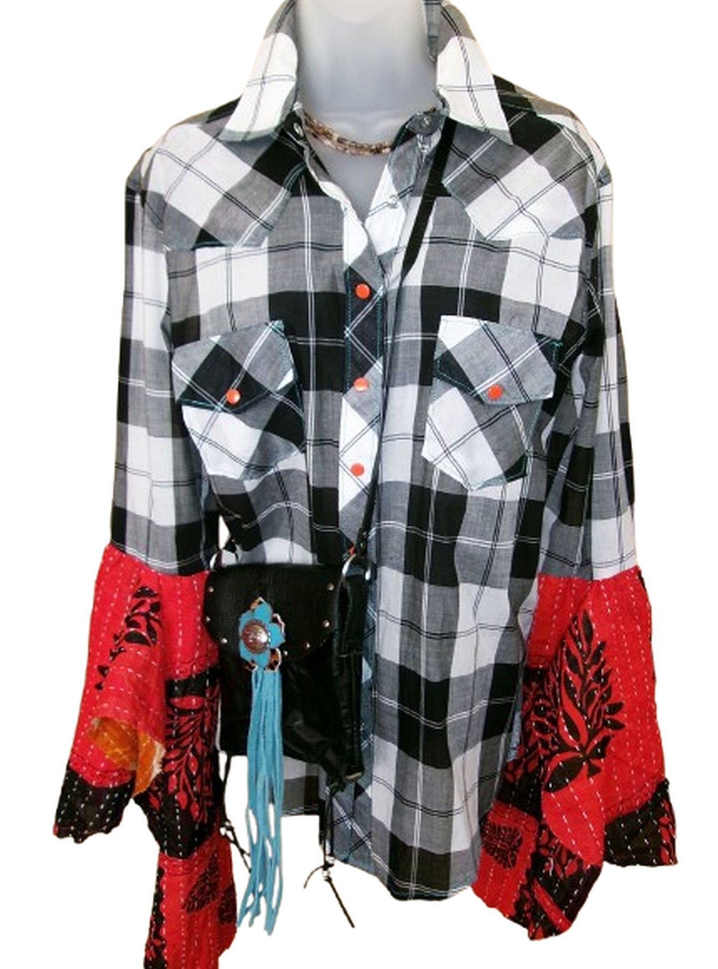 Desert Wing Blouse - Medium DW16 handcrafted from cowboy boots. Shop  at ChrisThompsonBags.com and buy the best ["cow skull","Medium"] at Chris Thompson Bags.