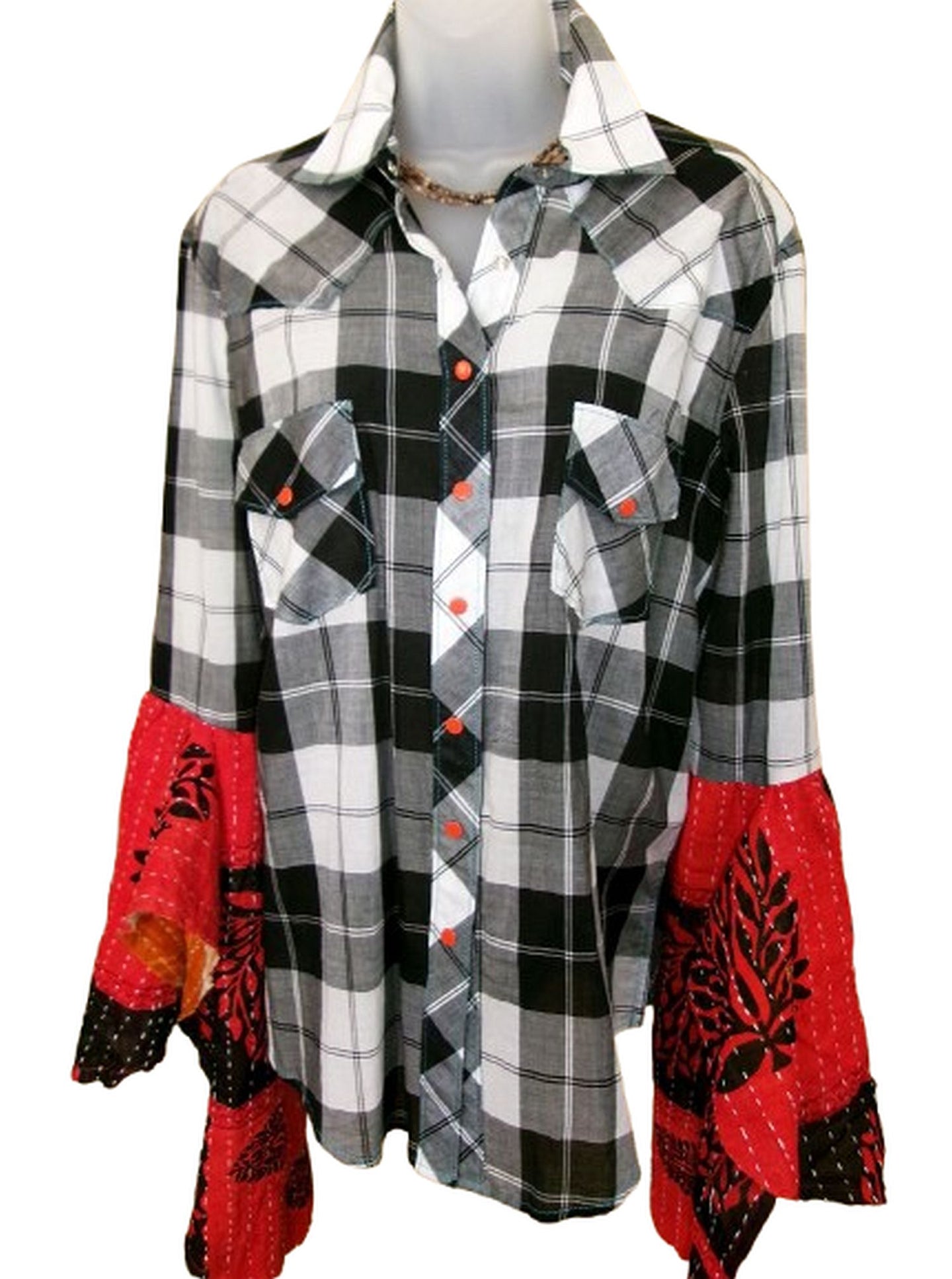 Desert Wing Blouse - Medium DW16 handcrafted from cowboy boots. Shop  at ChrisThompsonBags.com and buy the best ["cow skull","Medium"] at Chris Thompson Bags.