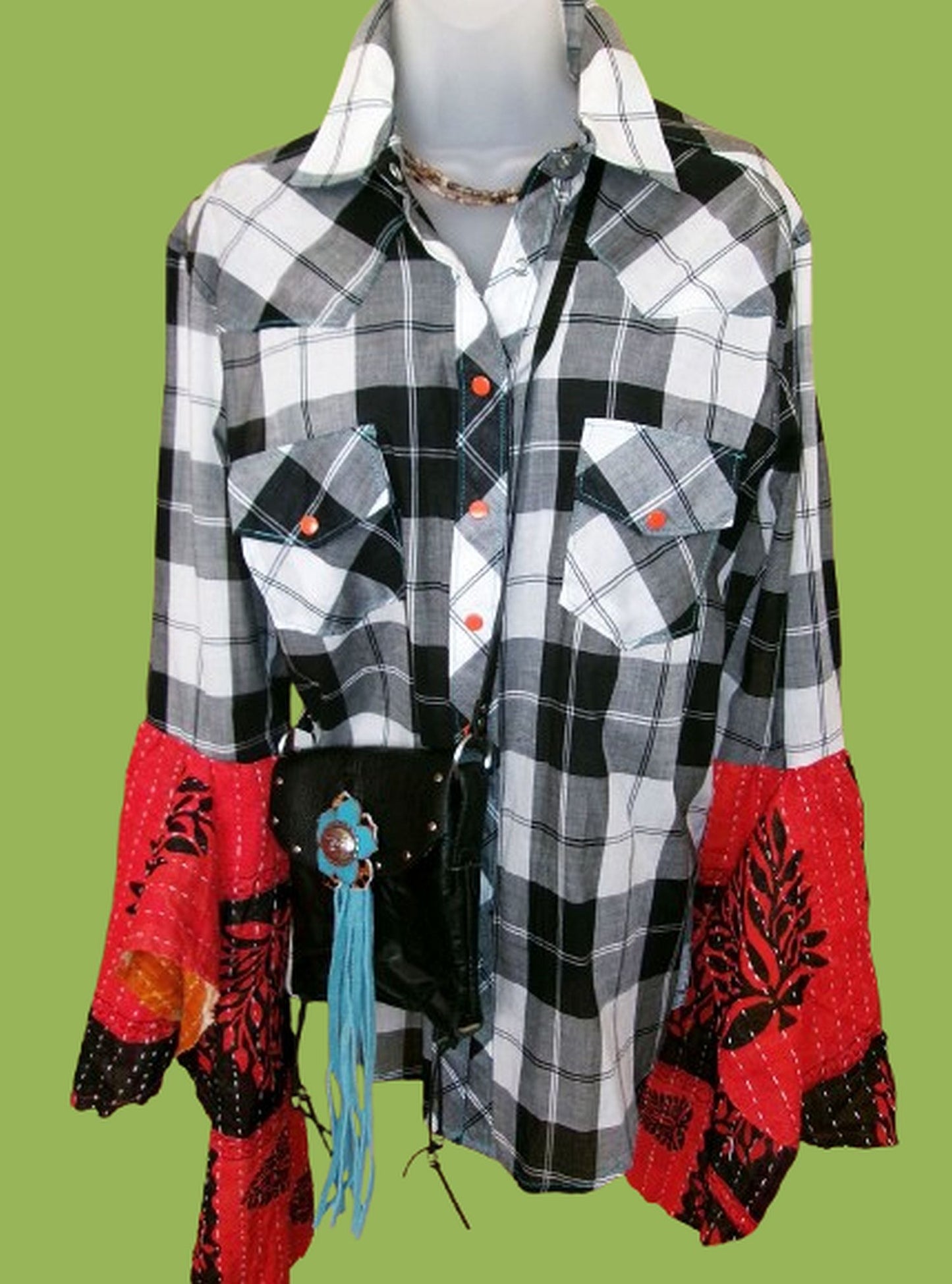 Desert Wing Blouse - Medium DW16 handcrafted from cowboy boots. Shop  at ChrisThompsonBags.com and buy the best ["cow skull","Medium"] at Chris Thompson Bags.