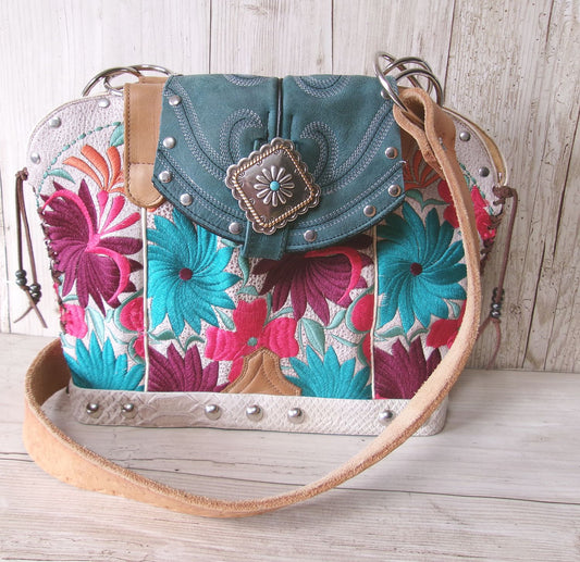 Double Cowboy Boot Purse DB333