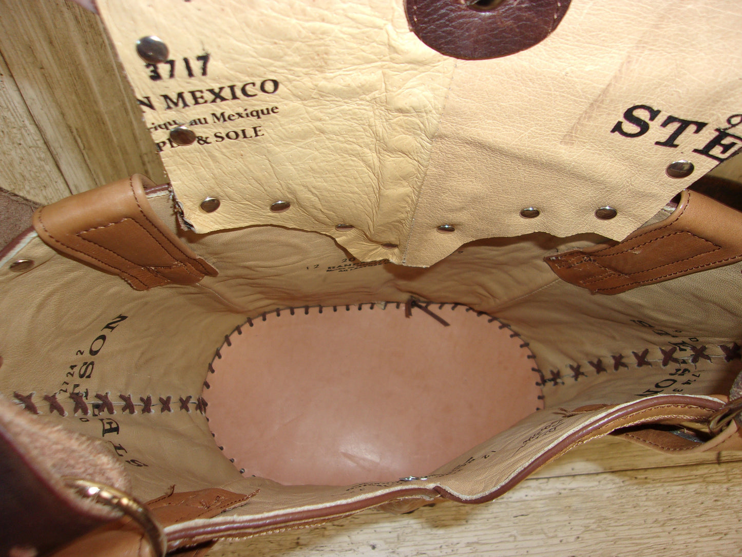 Double Cowboy Boot Purse DB336