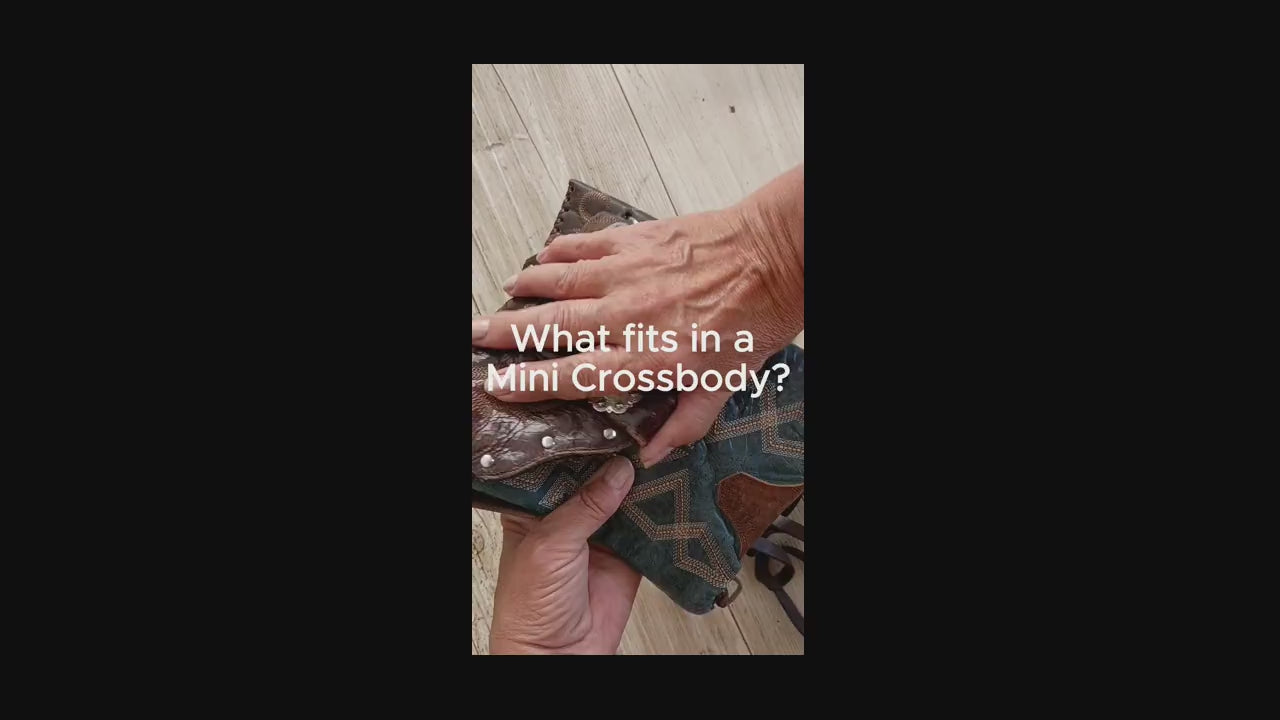 Load video: all the things that fit in a mini crossbody