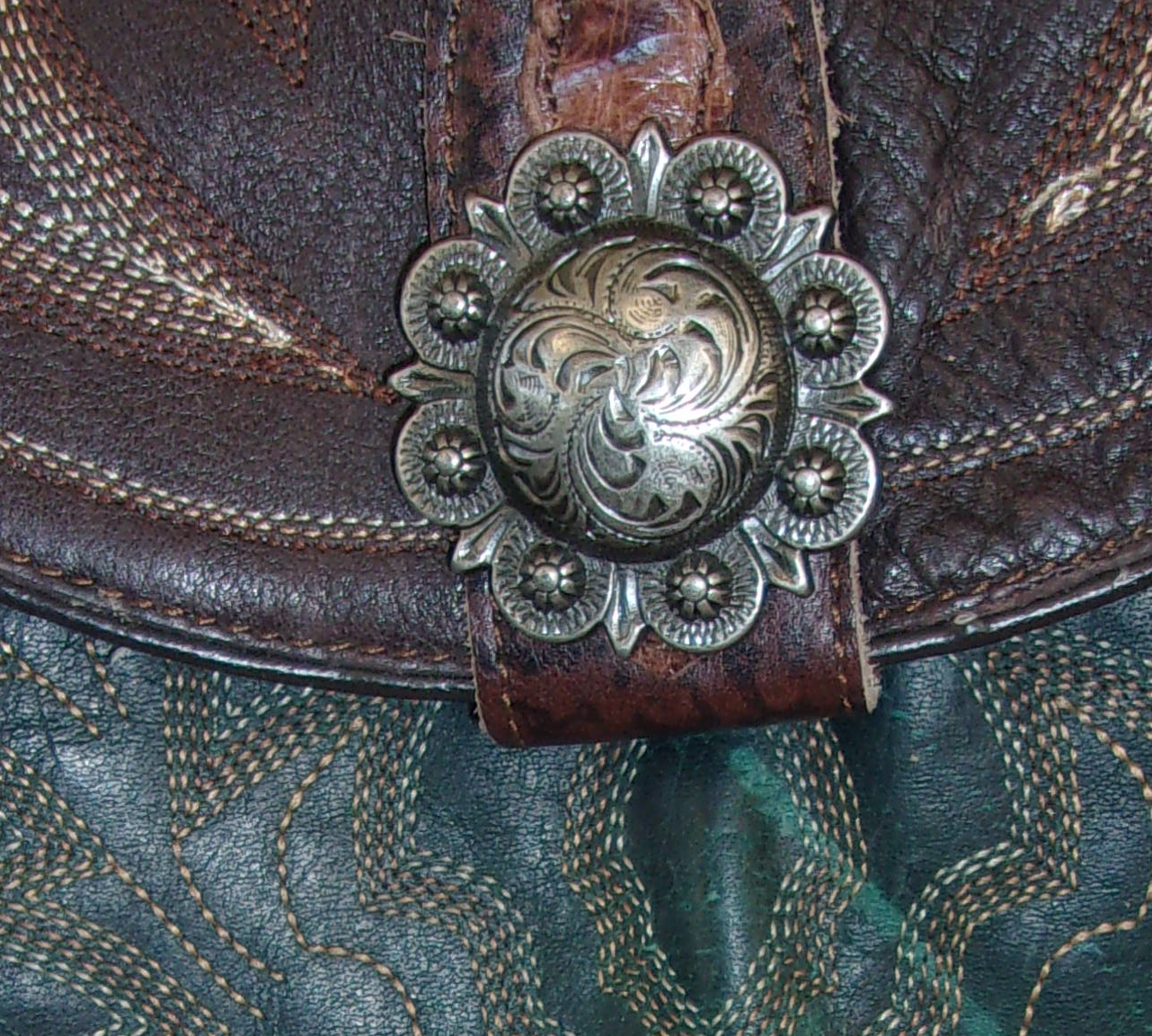 Small Cowboy Boot Purse with Fringe sm133 handcrafted from cowboy boots. Shop all unique leather western handbags, purses and totes at Chris Thompson Bags