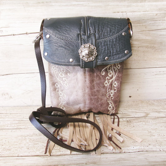 Small Cowboy Boot Purse with Fringe sm310
