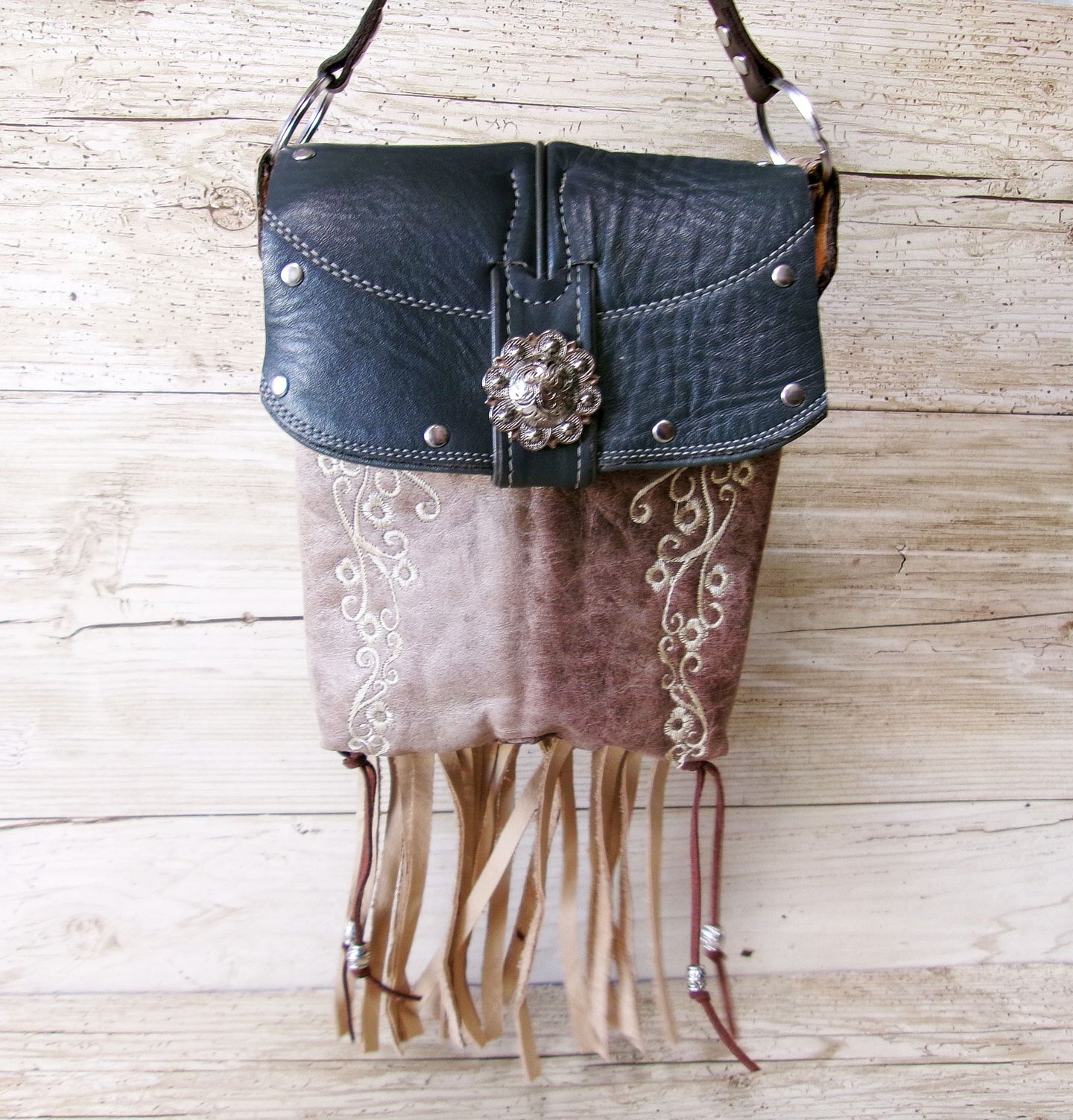 Small Cowboy Boot Purse with Fringe sm310