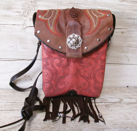 Small Cowboy Boot Purse with Fringe sm319