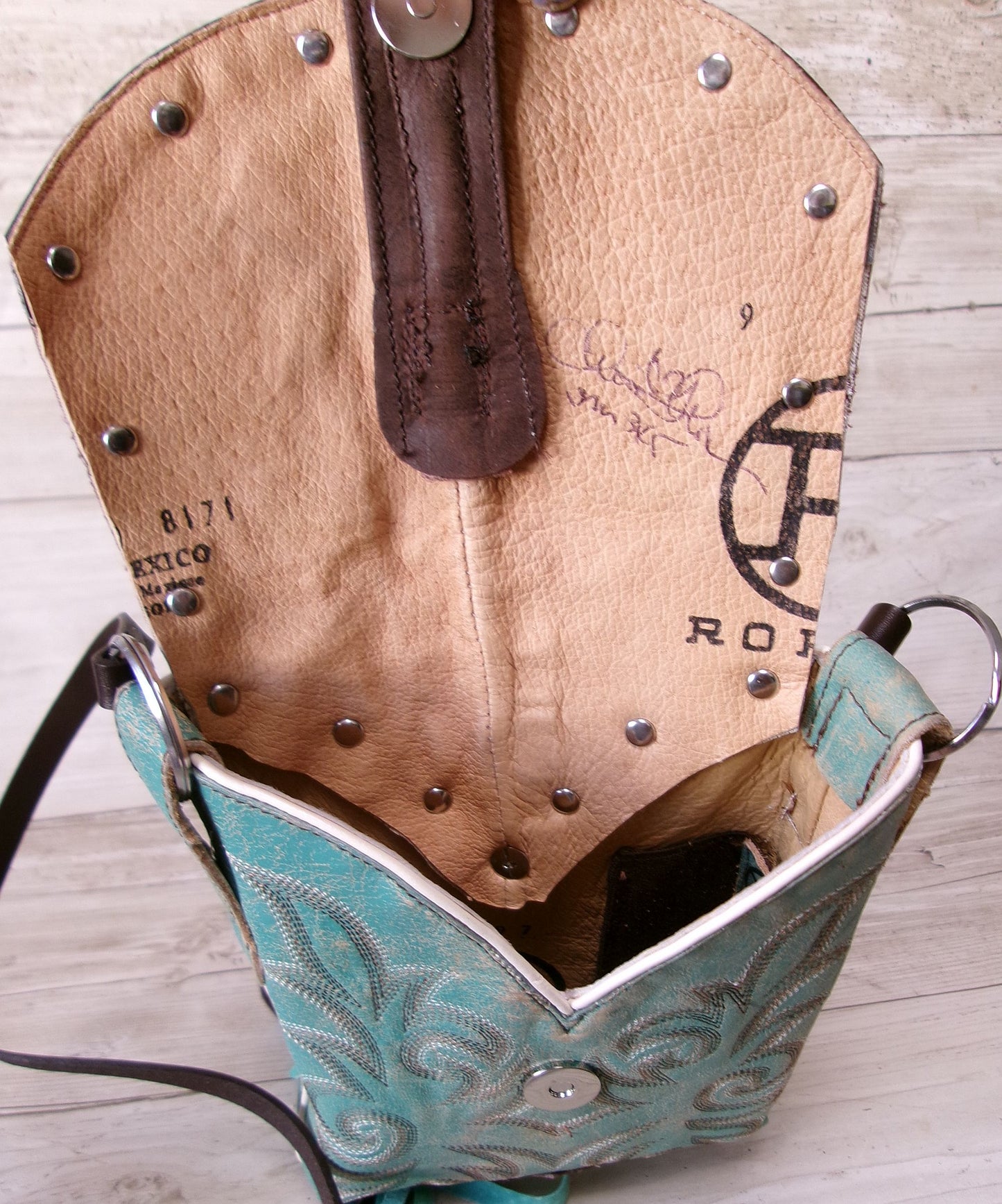 Small Cowboy Boot Purse with Fringe sm345