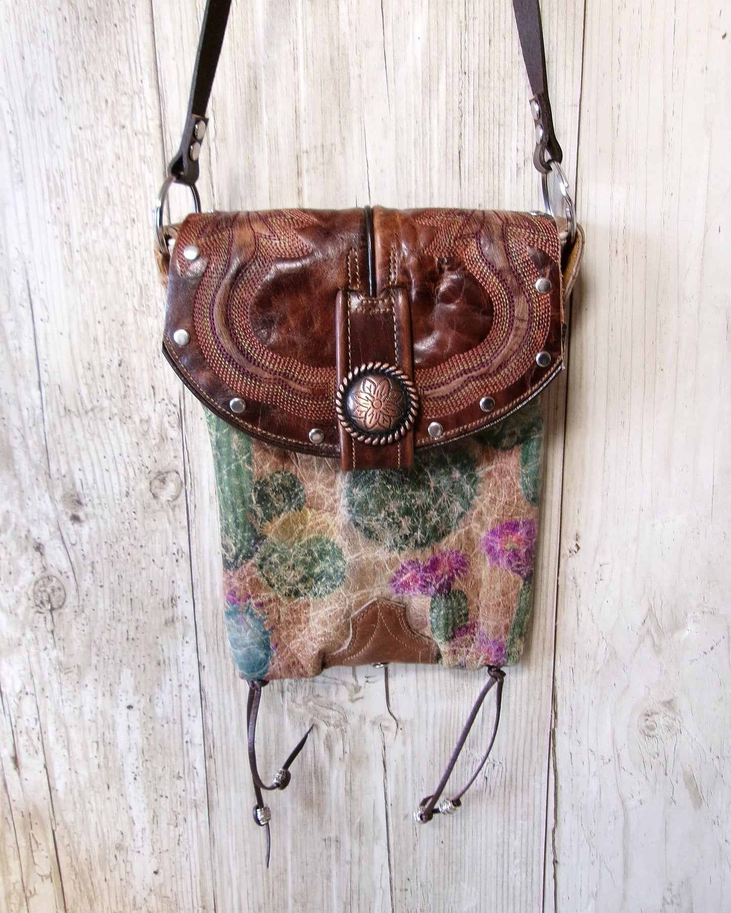 Small Cowboy Boot Purse sm360