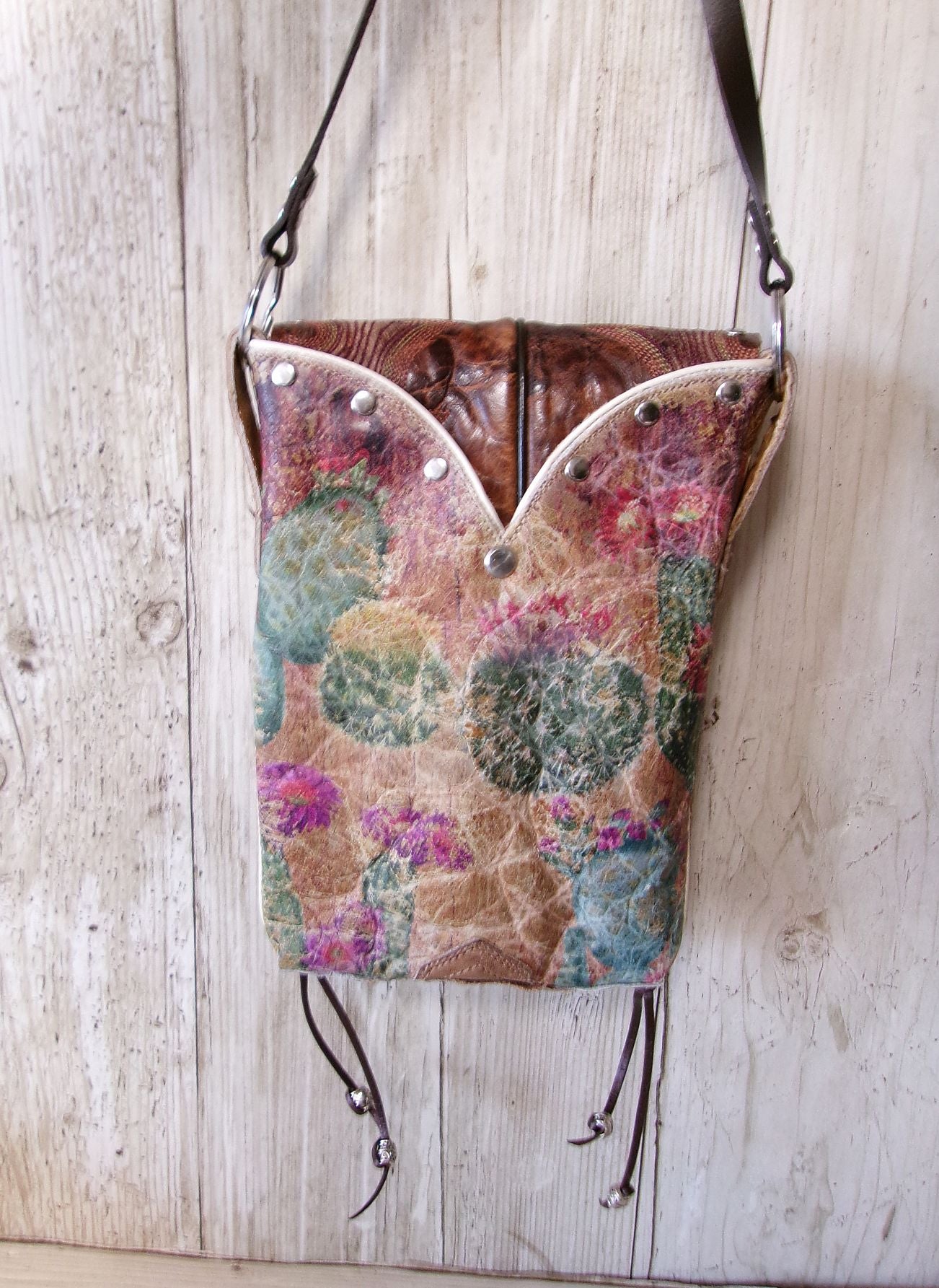 Small Cowboy Boot Purse sm360