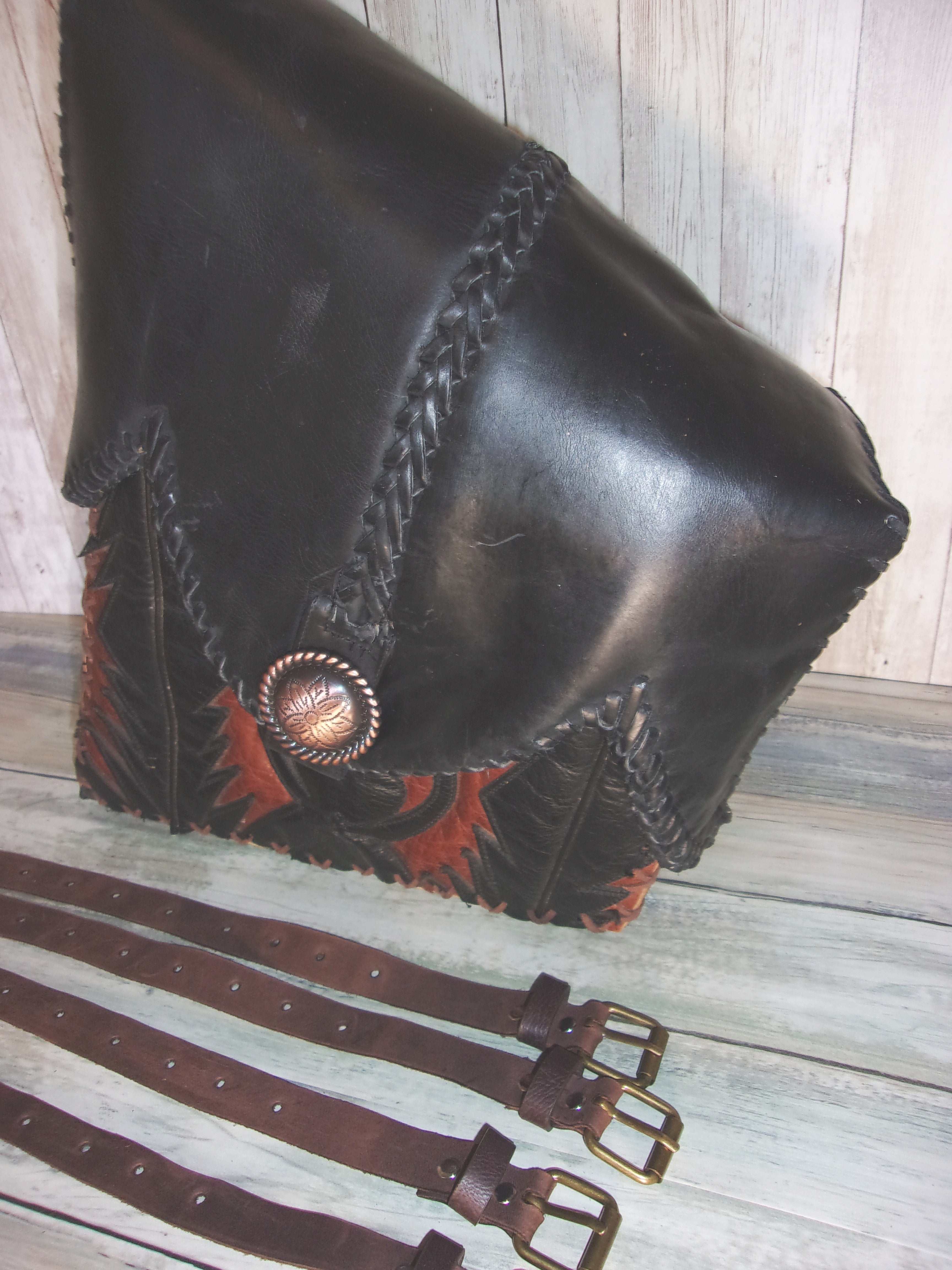 Handcrafted Swing Arm Bag -  Western Sidearm Bag - Western Solo Bag SA03 cowboy boot purses, western fringe purse, handmade leather purses, boot purse, handmade western purse, custom leather handbags Chris Thompson Bags
