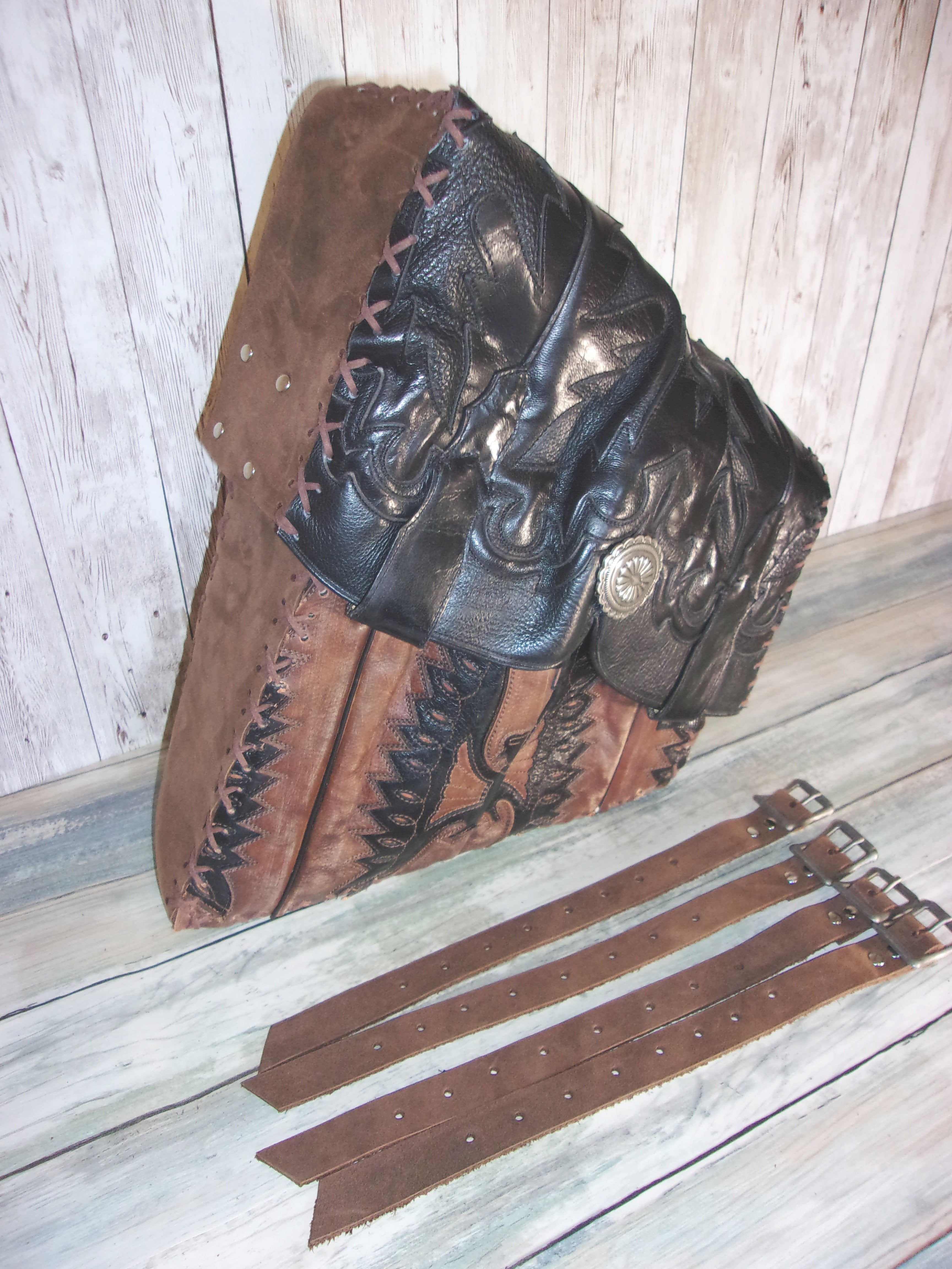 Handcrafted Swing Arm Bag -  Western Sidearm Bag - Western Solo BagSA05 cowboy boot purses, western fringe purse, handmade leather purses, boot purse, handmade western purse, custom leather handbags Chris Thompson Bags